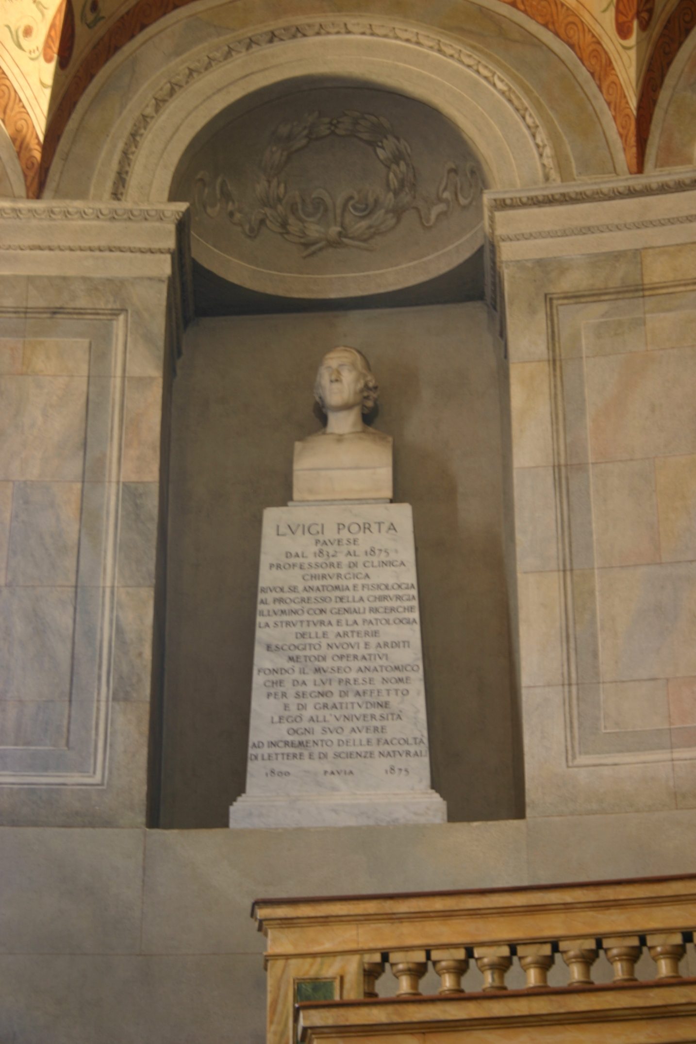 Luigi Porta's bust, Aula Scarpa, Pavia (1).JPG